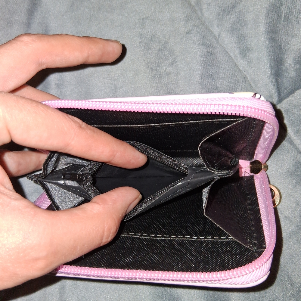 Pink Monster Wallet - Picture 7 of 7